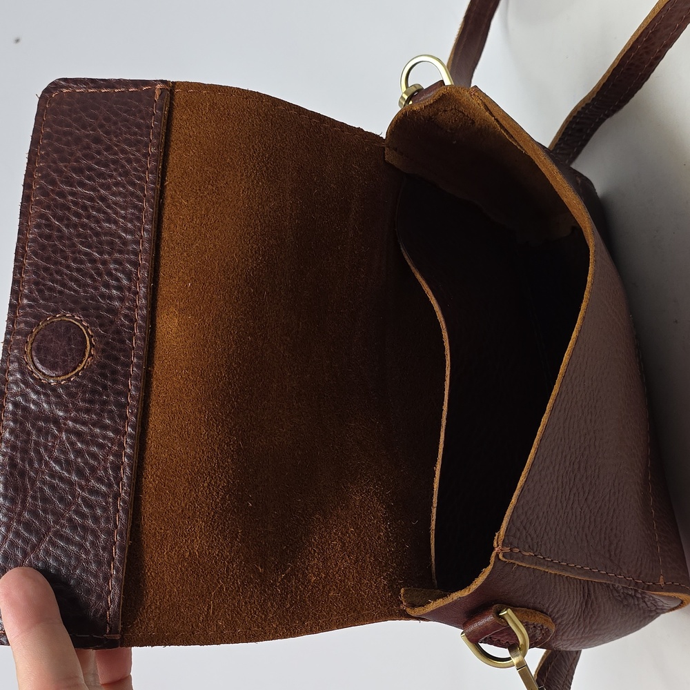 Portland Leather Goods Stylish Brown Leather Crossbody Bag - Picture 4 of 5